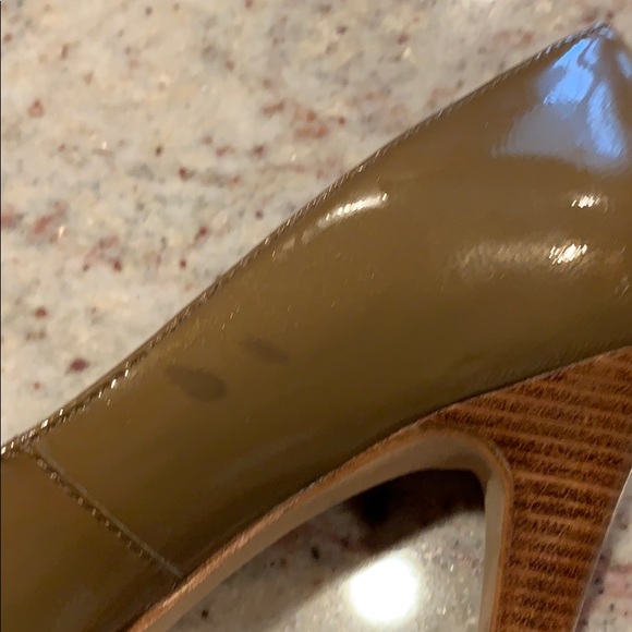 Women’s Pelle Moda platform heels - Picture 5 of 8
